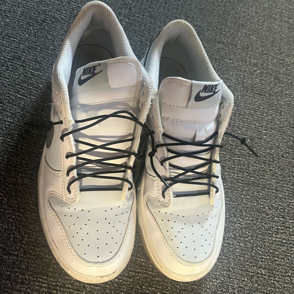 Nike girls shoes size 4.5Y